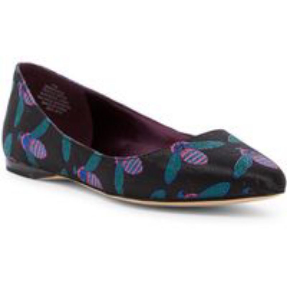Nine West speak up Bee Jacquard Flat